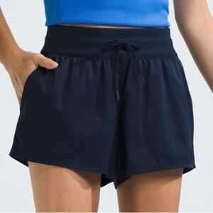 The North Face Women's Aphrodite Shorts 4 in